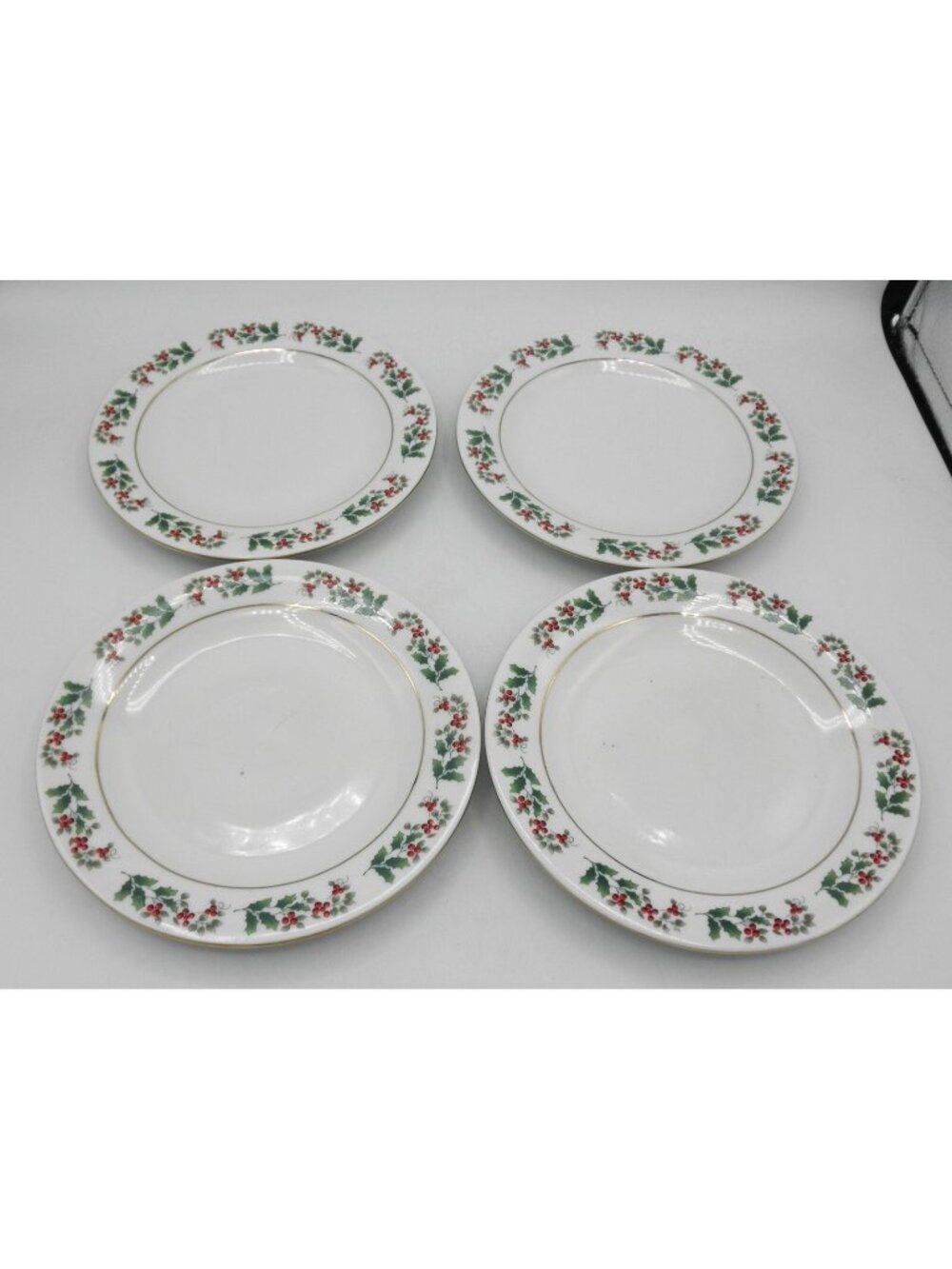 Christmas Charm-Delight-Holiday-Harmony by Gibson Salad Plate Set of 4 SEE FLAWS